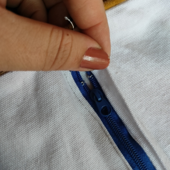 Set of 2 Gold and Navy Cushion Covers - Picture 9 of 14